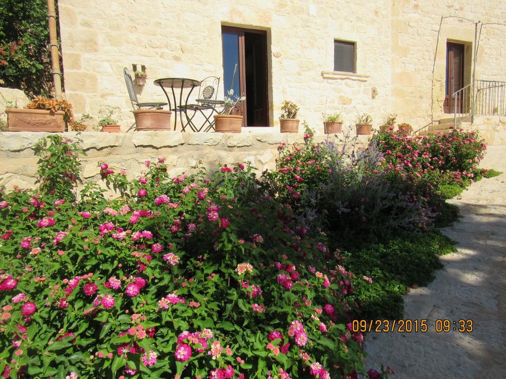 Silva Suri Guest House Marina di Ragusa Exterior photo