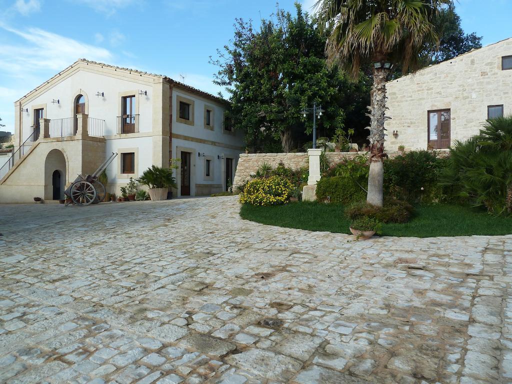 Silva Suri Guest House Marina di Ragusa Exterior photo